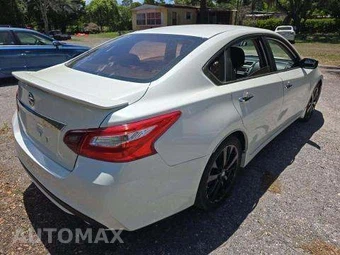 2017 Nissan Altima 2.5 SR – miniatura 3