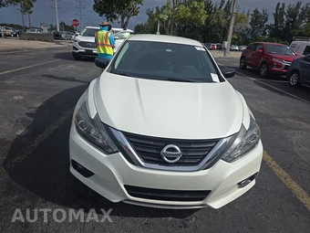 2017 Nissan Altima 2.5 SR - miniatura 2