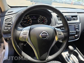 2017 Nissan Altima 2.5 SV - miniatura 10
