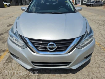 2017 Nissan Altima 2.5 SV - miniatura 2