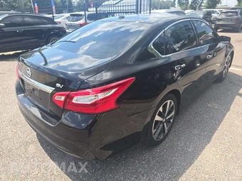 2017 Nissan Altima 2.5 SV – miniatura 3