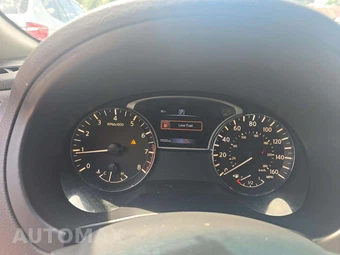 2017 Nissan Altima 2.5 SV – miniatura 9