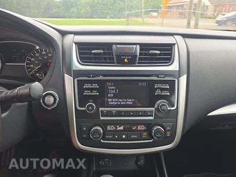 2017 Nissan Altima 2.5 SV - miniatura 10