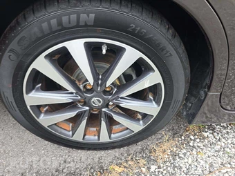 2017 Nissan Altima 2.5 SV - miniatura 30