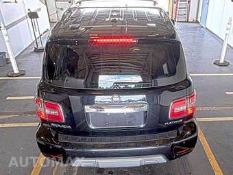 2017 Nissan Armada Platinum – miniatura 5