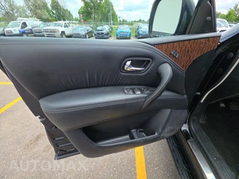 2017 Nissan Armada Platinum – miniatura 9