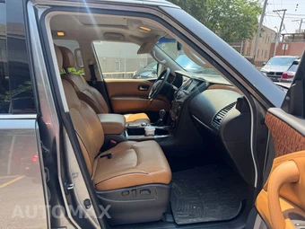 2017 Nissan Armada Platinum - miniatura 10
