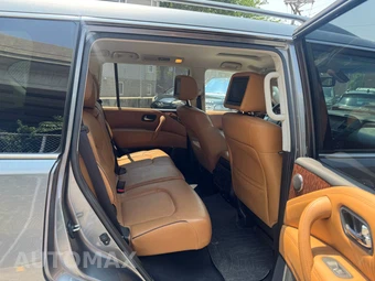 2017 Nissan Armada Platinum - miniatura 9