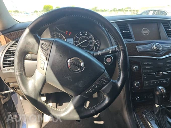 2017 Nissan Armada Platinum – miniatura 10