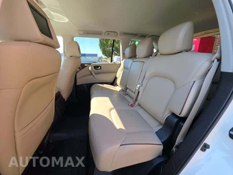 2017 Nissan Armada Platinum – miniatura 10