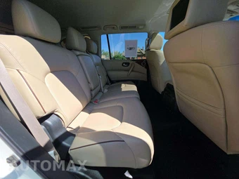 2017 Nissan Armada Platinum – miniatura 14