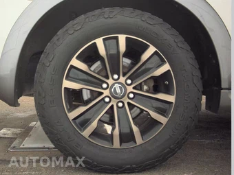 2017 Nissan Armada Platinum – miniatura 11