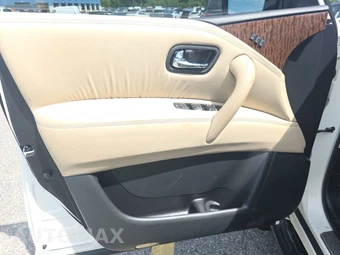 2017 Nissan Armada Platinum - miniatura 9