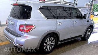 2017 Nissan Armada SL – miniatura 4