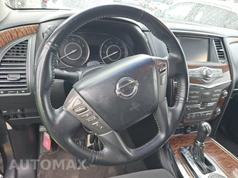 2017 Nissan Armada SV – miniatura 10