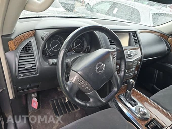 2017 Nissan Armada SV – miniatura 11