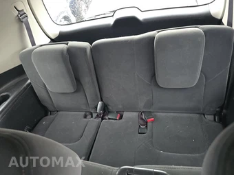 2017 Nissan Armada SV – miniatura 14