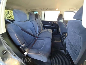 2017 Nissan Armada SV – miniatura 17