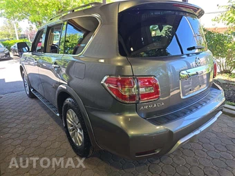 2017 Nissan Armada SV – miniatura 2