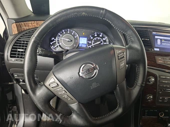 2017 Nissan Armada SV – miniatura 10