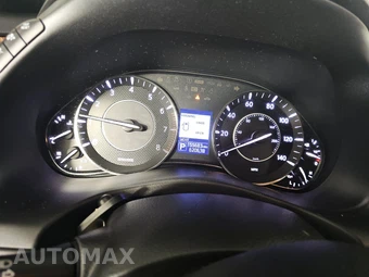 2017 Nissan Armada SV – miniatura 12