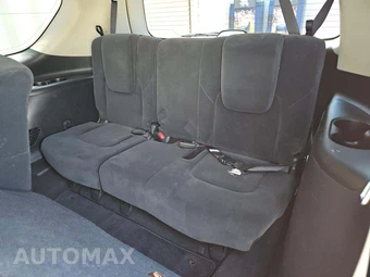 2017 Nissan Armada SV – miniatura 13