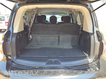2017 Nissan Armada SV – miniatura 14