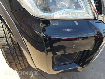 2017 Nissan Armada SV – miniatura 22