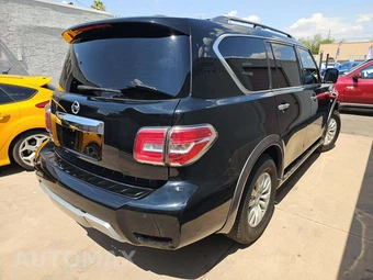 2017 Nissan Armada SV – miniatura 3