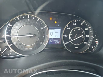 2017 Nissan Armada SV – miniatura 12
