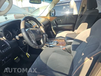 2017 Nissan Armada SV – miniatura 7