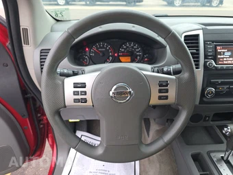 2017 Nissan Frontier SV Crew Cab Medium Bed – miniatura 10