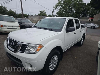 2017 Nissan Frontier SV Crew Cab Medium Bed