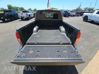 2017 Nissan Frontier SV Crew Cab Medium Bed – miniatura 11