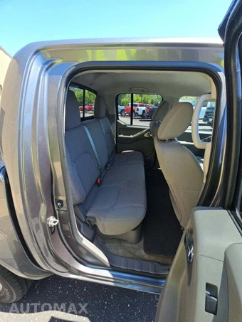 2017 Nissan Frontier SV Crew Cab Medium Bed – miniatura 13