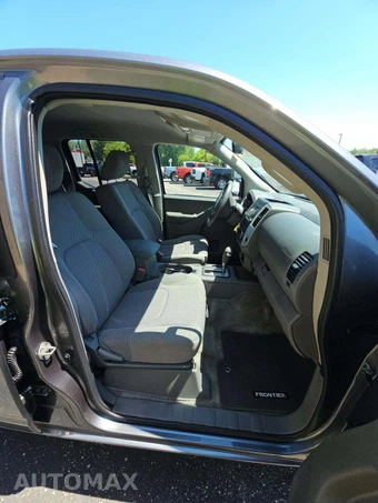 2017 Nissan Frontier SV Crew Cab Medium Bed – miniatura 15