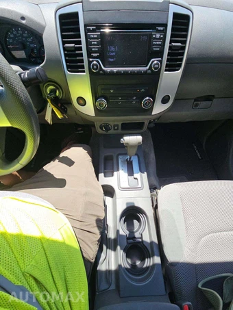 2017 Nissan Frontier SV Crew Cab Medium Bed – miniatura 7