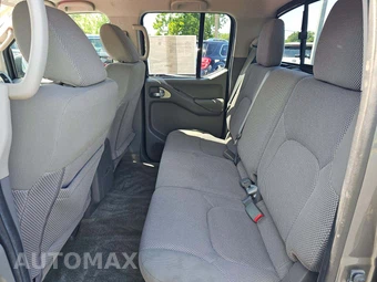 2017 Nissan Frontier SV Crew Cab Medium Bed - miniatura 10