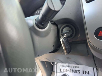 2017 Nissan Frontier SV Crew Cab Medium Bed - miniatura 8