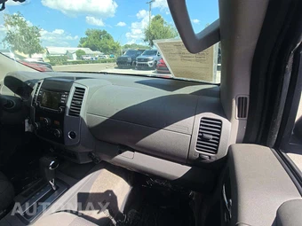 2017 Nissan Frontier SV Crew Cab Medium Bed – miniatura 19