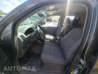 2017 Nissan Frontier SV Crew Cab Medium Bed – miniatura 6