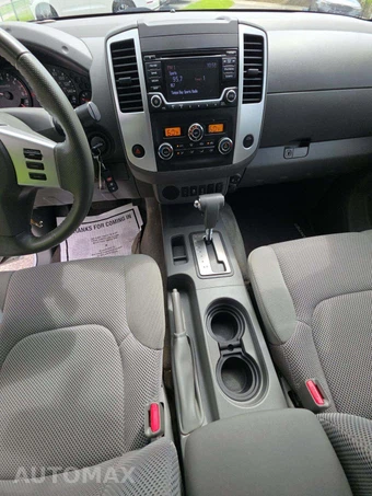 2017 Nissan Frontier SV Crew Cab Medium Bed – miniatura 10