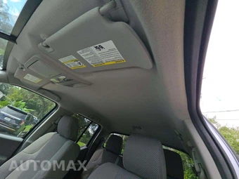 2017 Nissan Frontier SV Crew Cab Medium Bed – miniatura 11