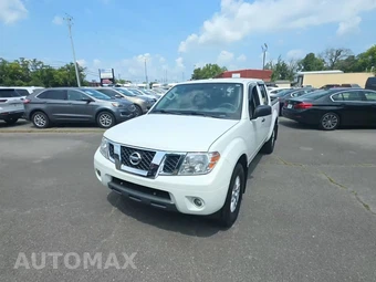 2017 Nissan Frontier SV Crew Cab Medium Bed