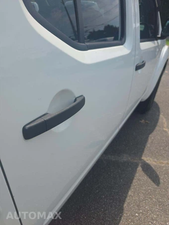 2017 Nissan Frontier SV Crew Cab Medium Bed - miniatura 29