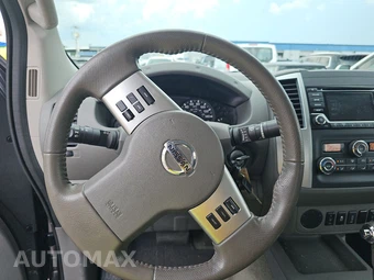 2017 Nissan Frontier SV Crew Cab Medium Bed – miniatura 10