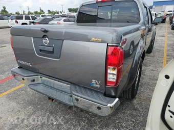 2017 Nissan Frontier SV Crew Cab Medium Bed – miniatura 4