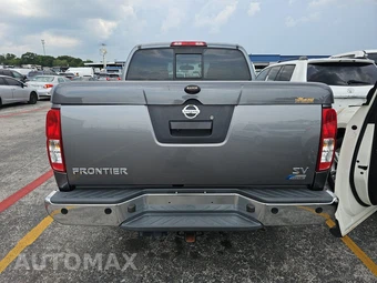 2017 Nissan Frontier SV Crew Cab Medium Bed – miniatura 5