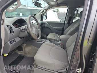 2017 Nissan Frontier SV Crew Cab Medium Bed – miniatura 7