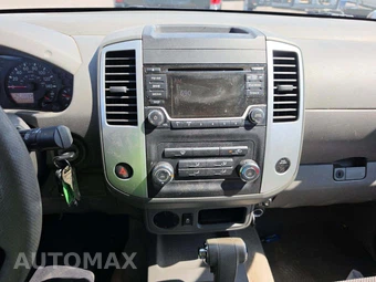 2017 Nissan Frontier SV Crew Cab Medium Bed - miniatura 10